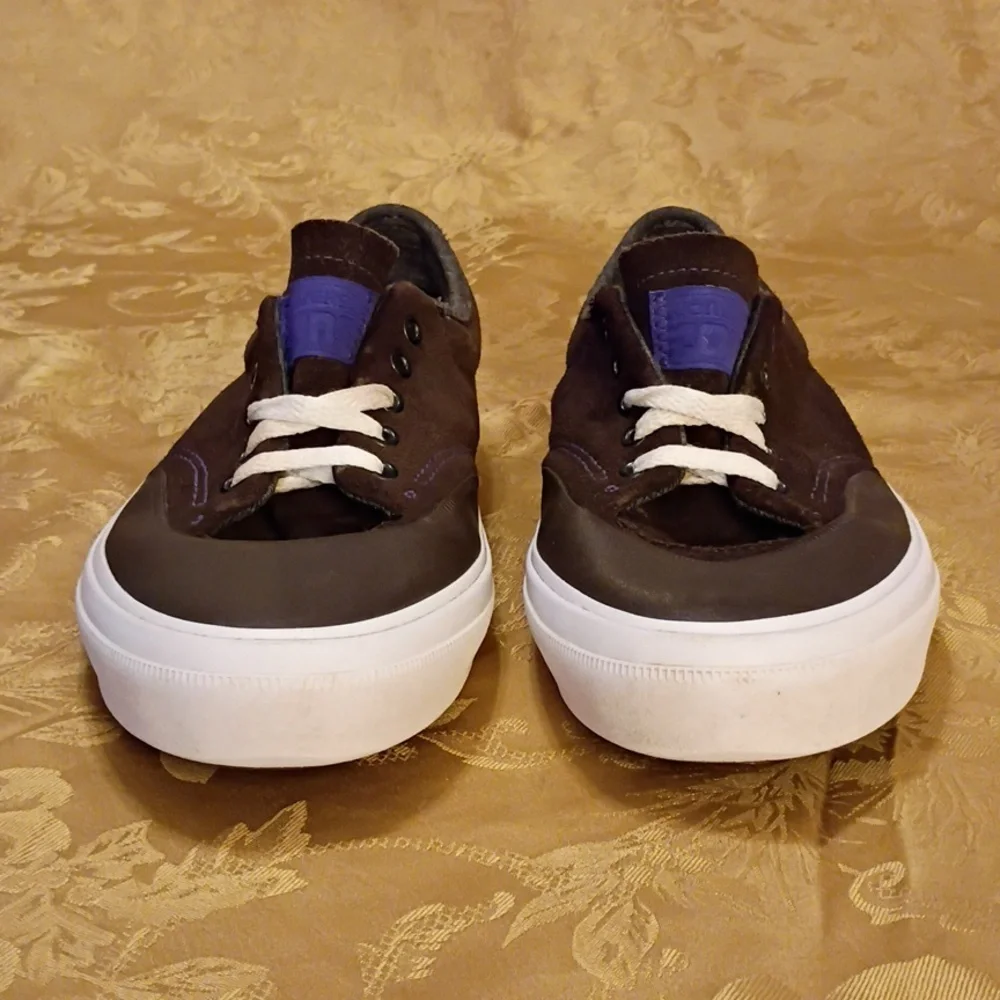 CONVERSE CONS Brown  and White Men's 9.0 Women's 10.5 Sneakers - Picture 2 of 9